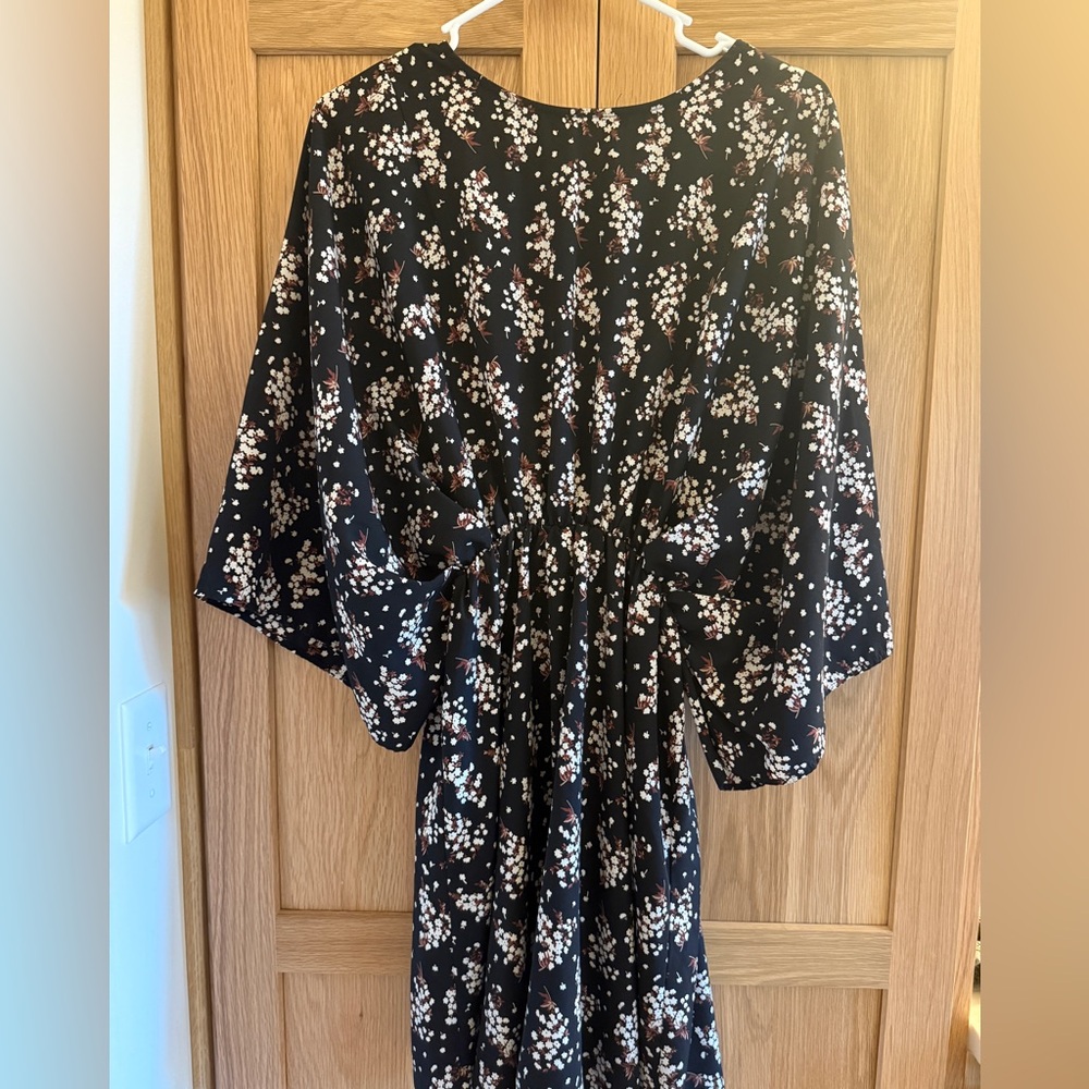 Women’s dress - size medium